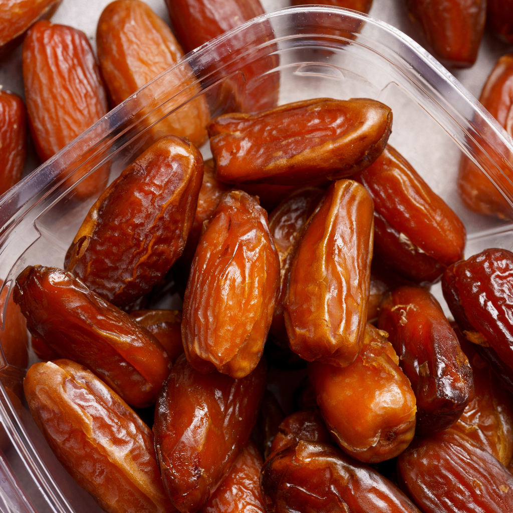 PITTED, ORGANIC DEGLET NOUR DATES 8oz